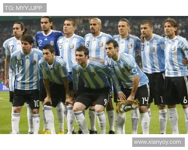 美国足球历史上十大传奇球星风采展示与回顾 美国足球历史上十大传奇球星风采展示与回顾